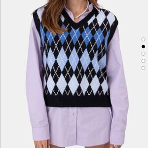 Adika Sweater Vest